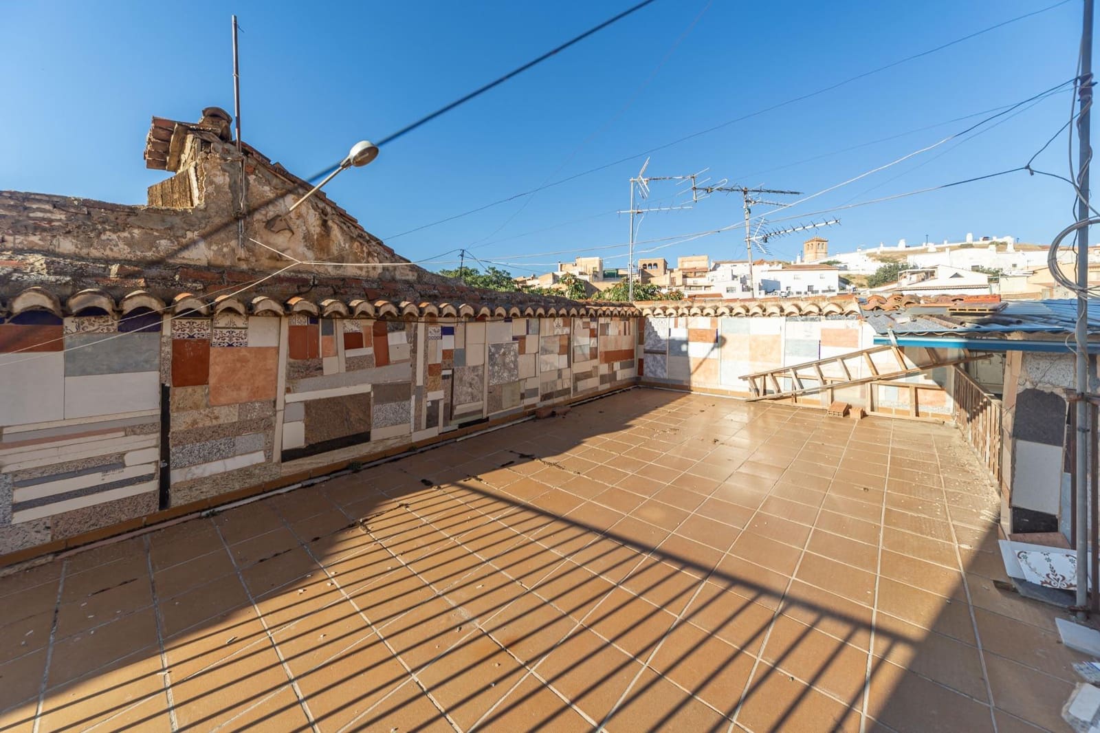 4 sovrum Hus till salu i Guadix med garage - 80 000 € (Ref: 10165915)