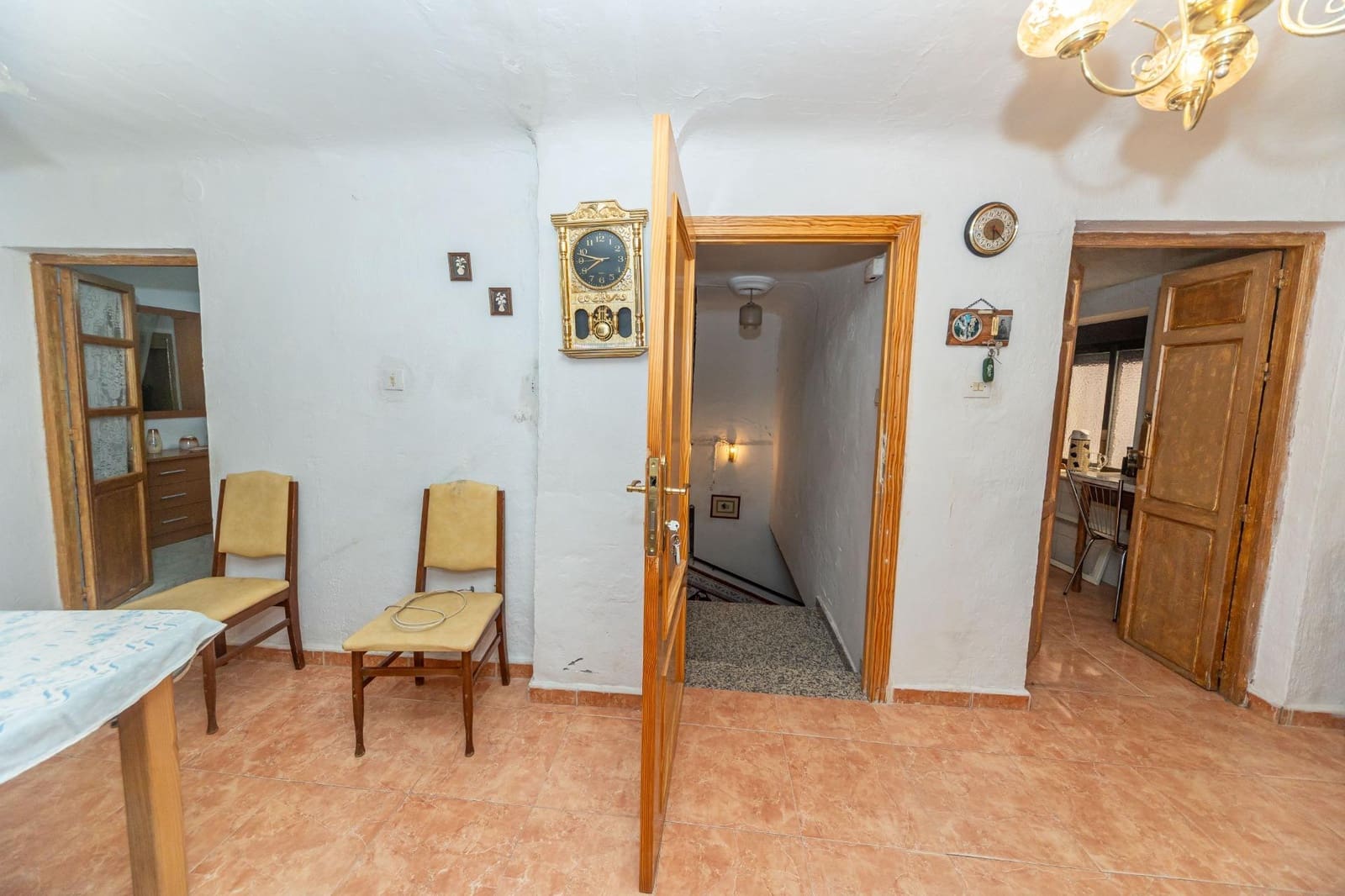 4 sovrum Hus till salu i Guadix med garage - 80 000 € (Ref: 10165915)