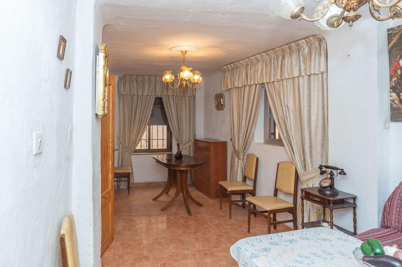 4 sovrum Hus till salu i Guadix med garage - 80 000 € (Ref: 10165915)