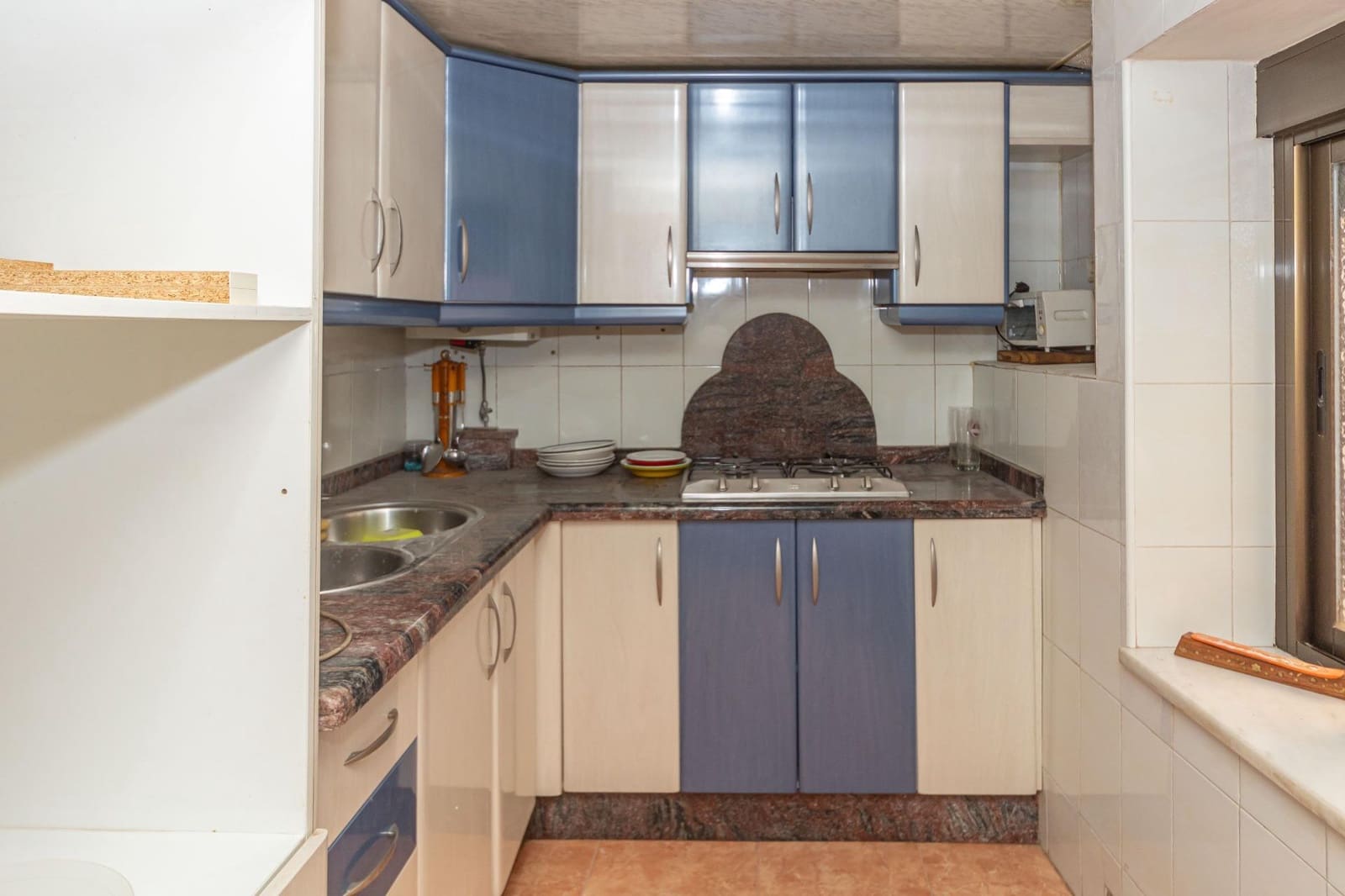 4 sovrum Hus till salu i Guadix med garage - 80 000 € (Ref: 10165915)