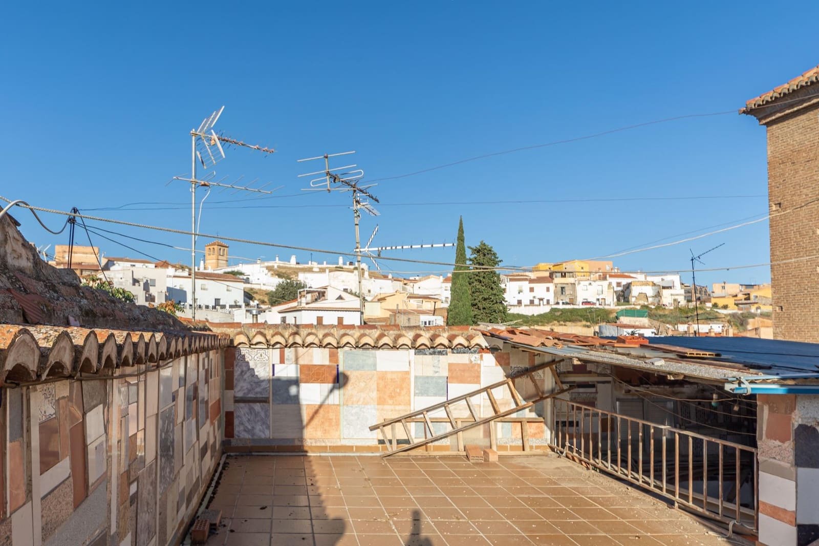 4 sovrum Hus till salu i Guadix med garage - 80 000 € (Ref: 10165915)
