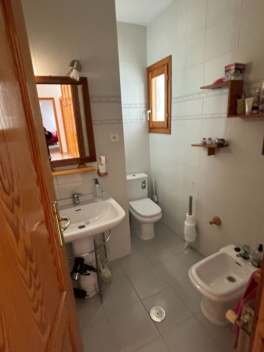 7 soveværelse Villa til salg i Siles med swimmingpool garage - € 330.000 (Ref: 9129132)