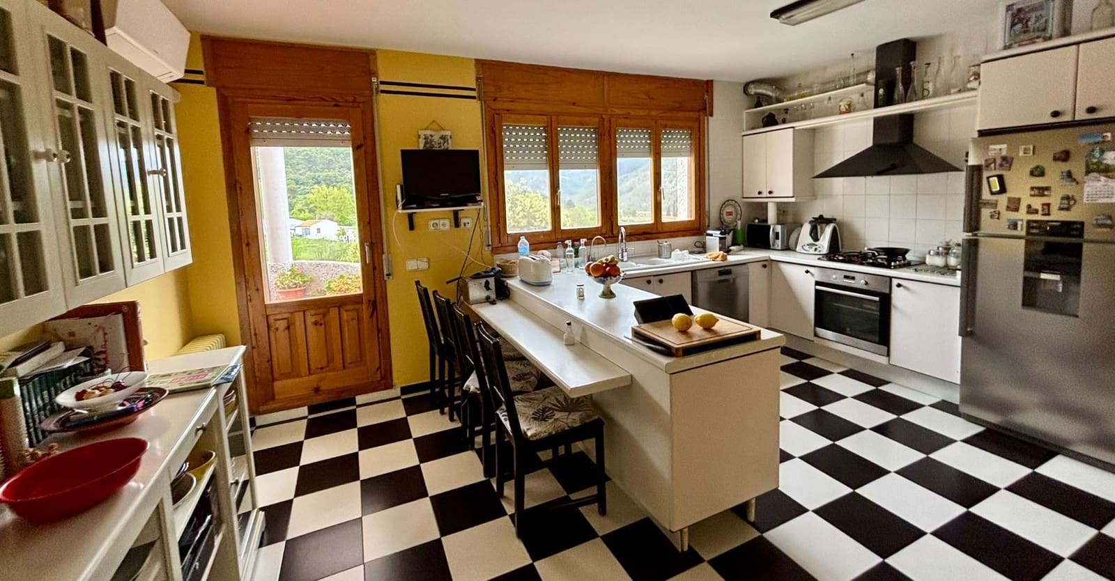 7 soveværelse Villa til salg i Siles med swimmingpool garage - € 330.000 (Ref: 9129132)