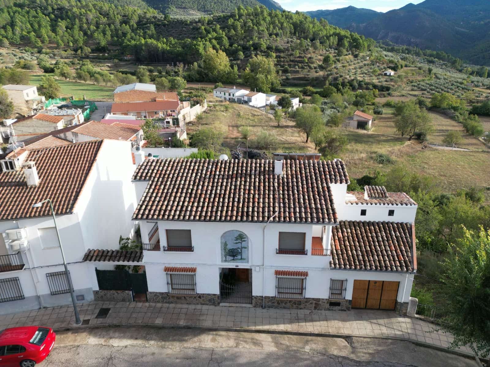 7 soveværelse Villa til salg i Siles med swimmingpool garage - € 330.000 (Ref: 9129132)