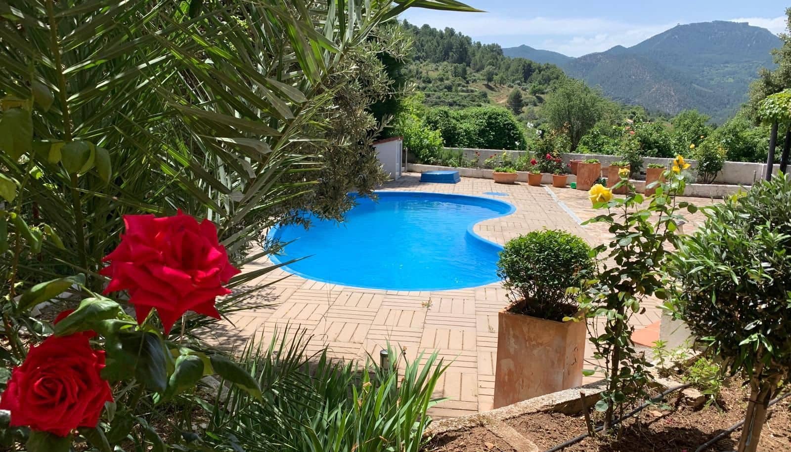 7 soveværelse Villa til salg i Siles med swimmingpool garage - € 330.000 (Ref: 9129132)