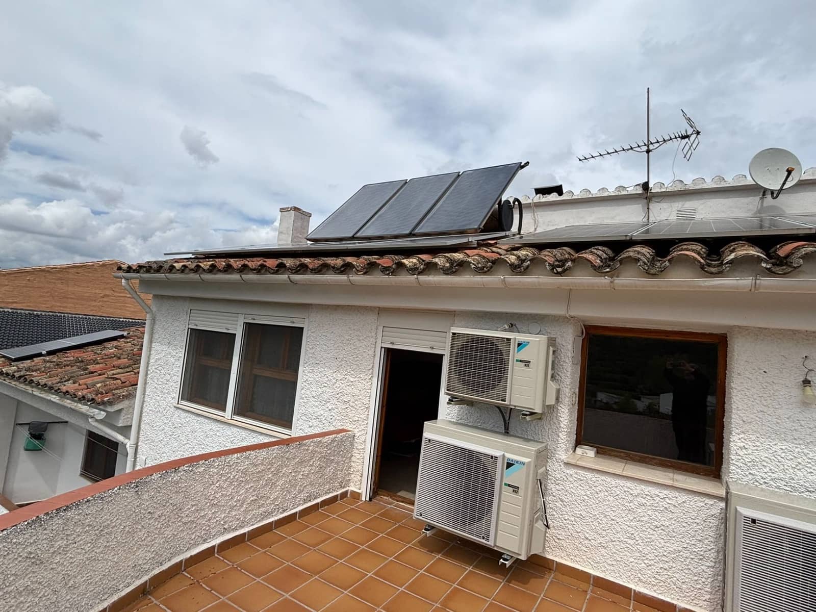 7 soveværelse Villa til salg i Siles med swimmingpool garage - € 330.000 (Ref: 9129132)