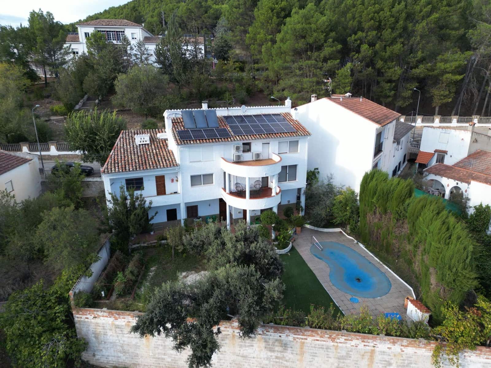 7 soveværelse Villa til salg i Siles med swimmingpool garage - € 330.000 (Ref: 9129132)