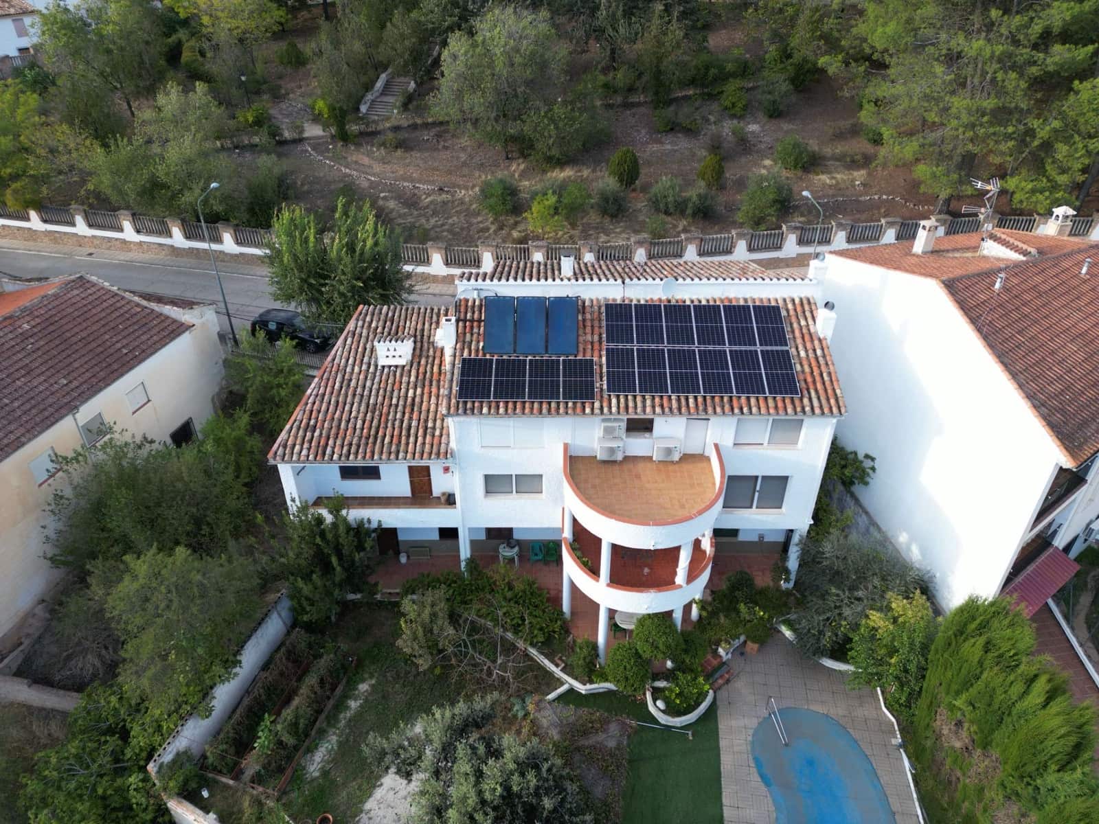 7 soveværelse Villa til salg i Siles med swimmingpool garage - € 330.000 (Ref: 9129132)