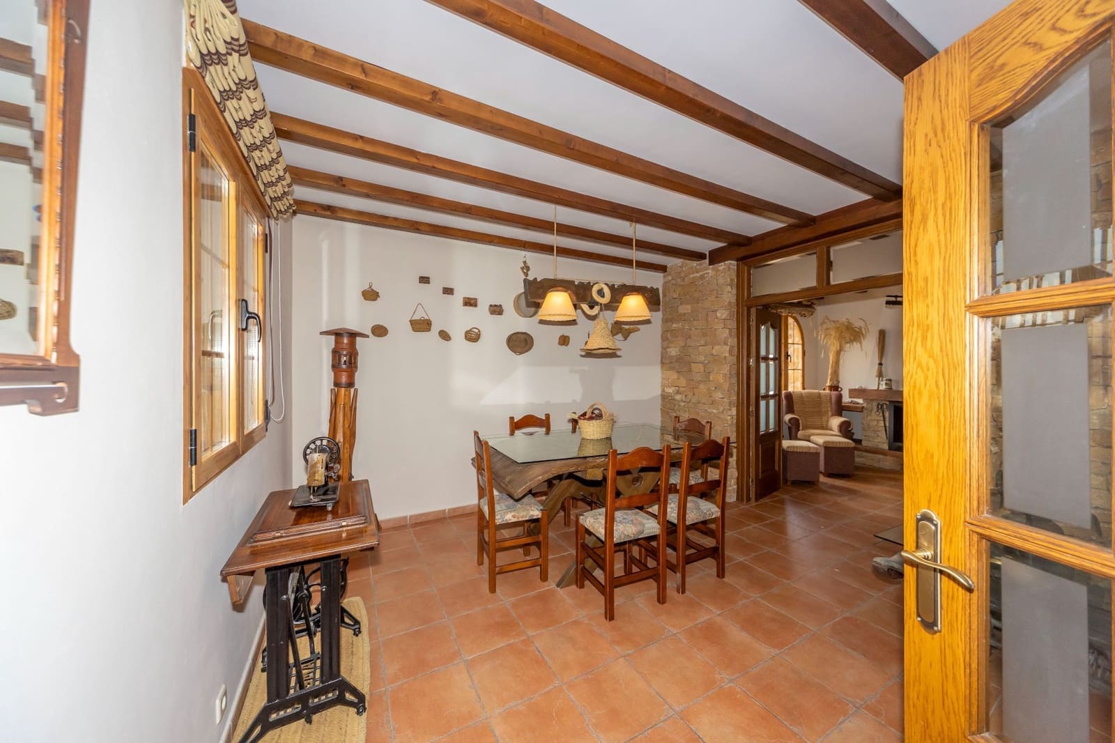 4 makuuhuone Huvila myytävänä paikassa Guadix mukana 
autotalli - 190 000 € (Ref: 9129136)