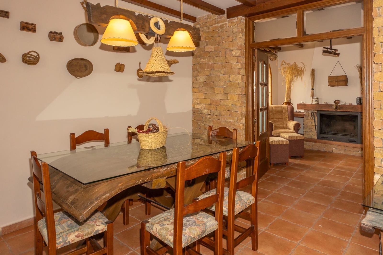 4 makuuhuone Huvila myytävänä paikassa Guadix mukana 
autotalli - 190 000 € (Ref: 9129136)