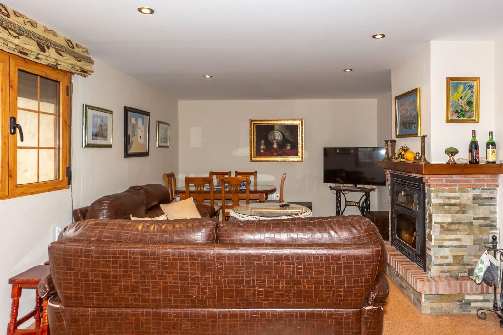 4 makuuhuone Huvila myytävänä paikassa Guadix mukana 
autotalli - 190 000 € (Ref: 9129136)