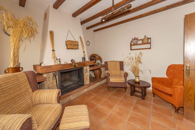 4 sovrum Villa till salu i Guadix med garage - 190 000 € (Ref: 9129136)