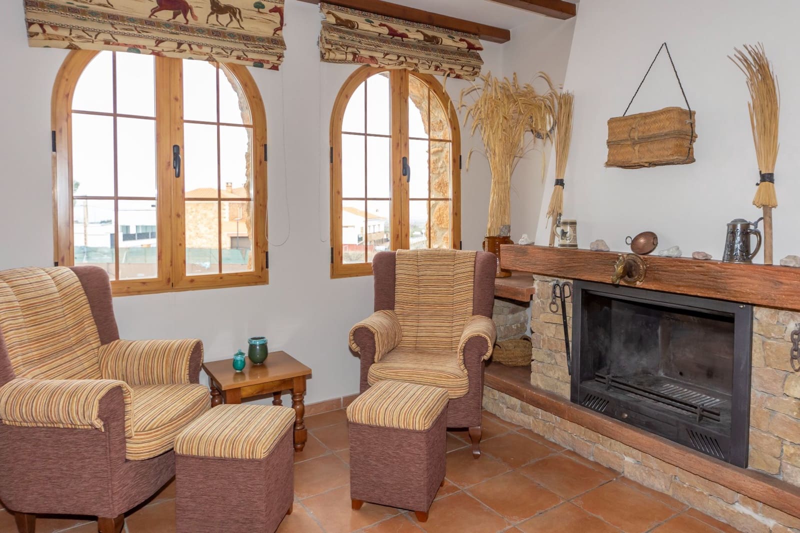 4 makuuhuone Huvila myytävänä paikassa Guadix mukana 
autotalli - 190 000 € (Ref: 9129136)