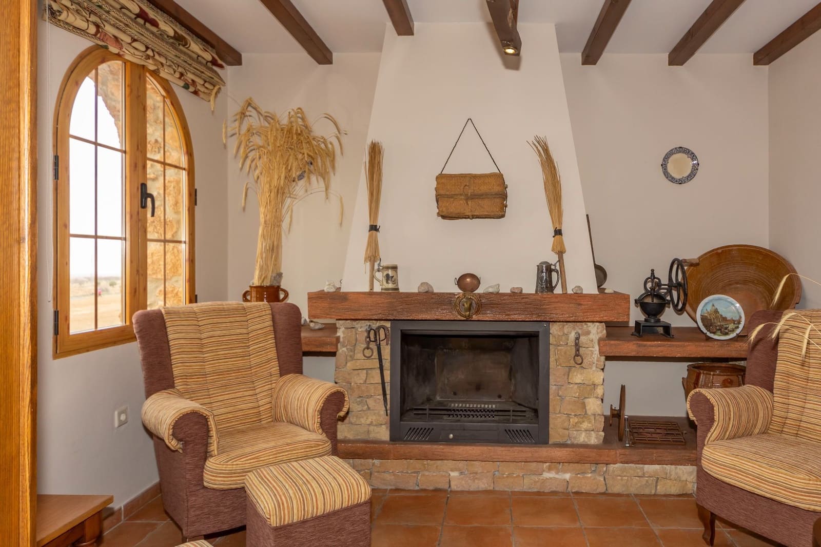 4 makuuhuone Huvila myytävänä paikassa Guadix mukana 
autotalli - 190 000 € (Ref: 9129136)