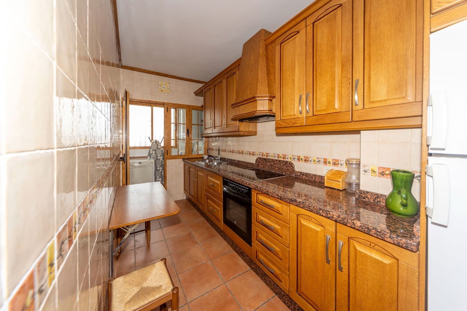 4 makuuhuone Huvila myytävänä paikassa Guadix mukana 
autotalli - 190 000 € (Ref: 9129136)