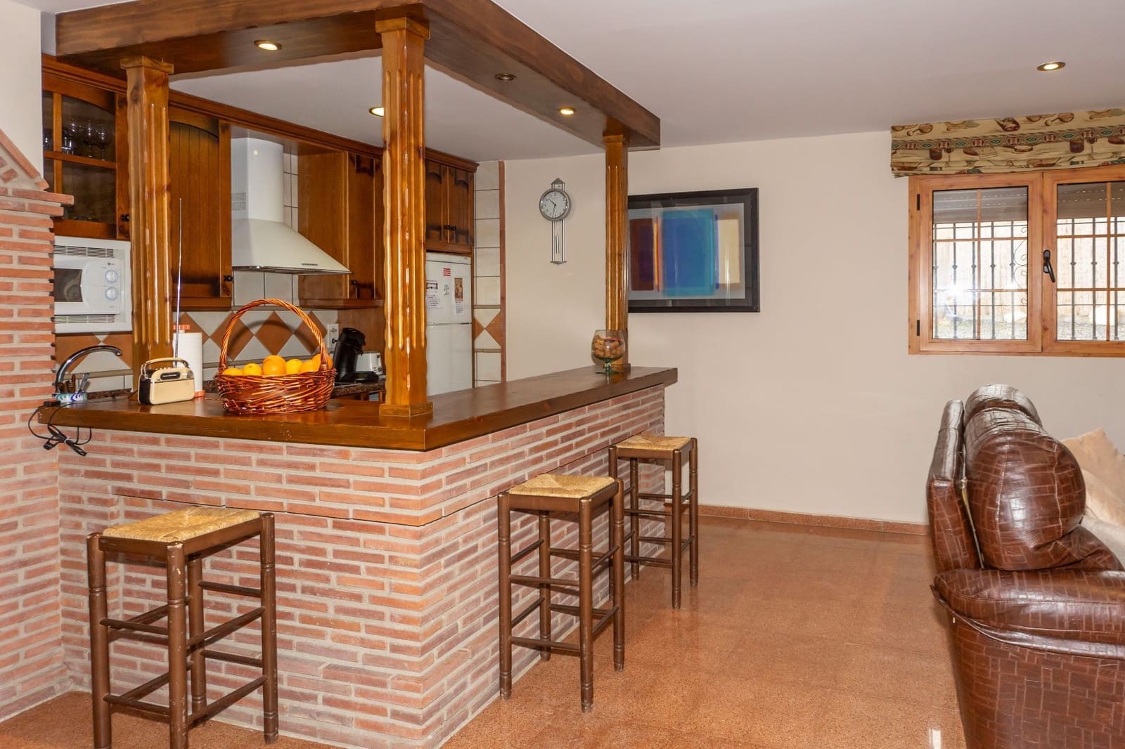 4 makuuhuone Huvila myytävänä paikassa Guadix mukana 
autotalli - 190 000 € (Ref: 9129136)