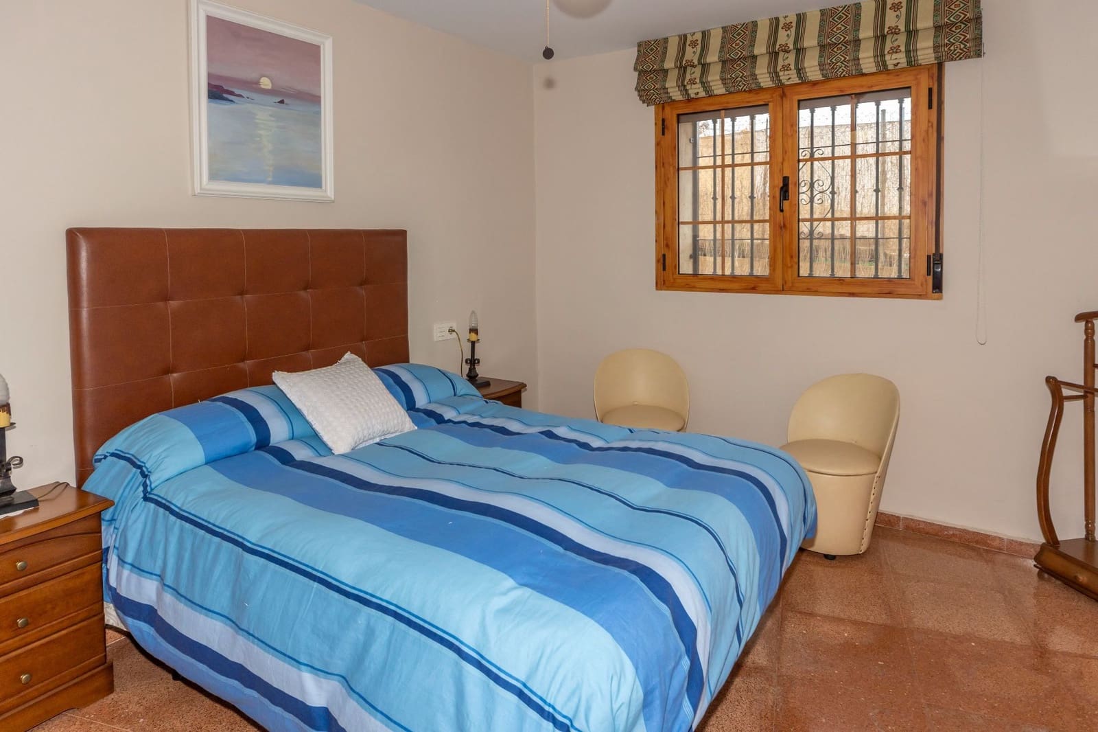 4 makuuhuone Huvila myytävänä paikassa Guadix mukana 
autotalli - 190 000 € (Ref: 9129136)