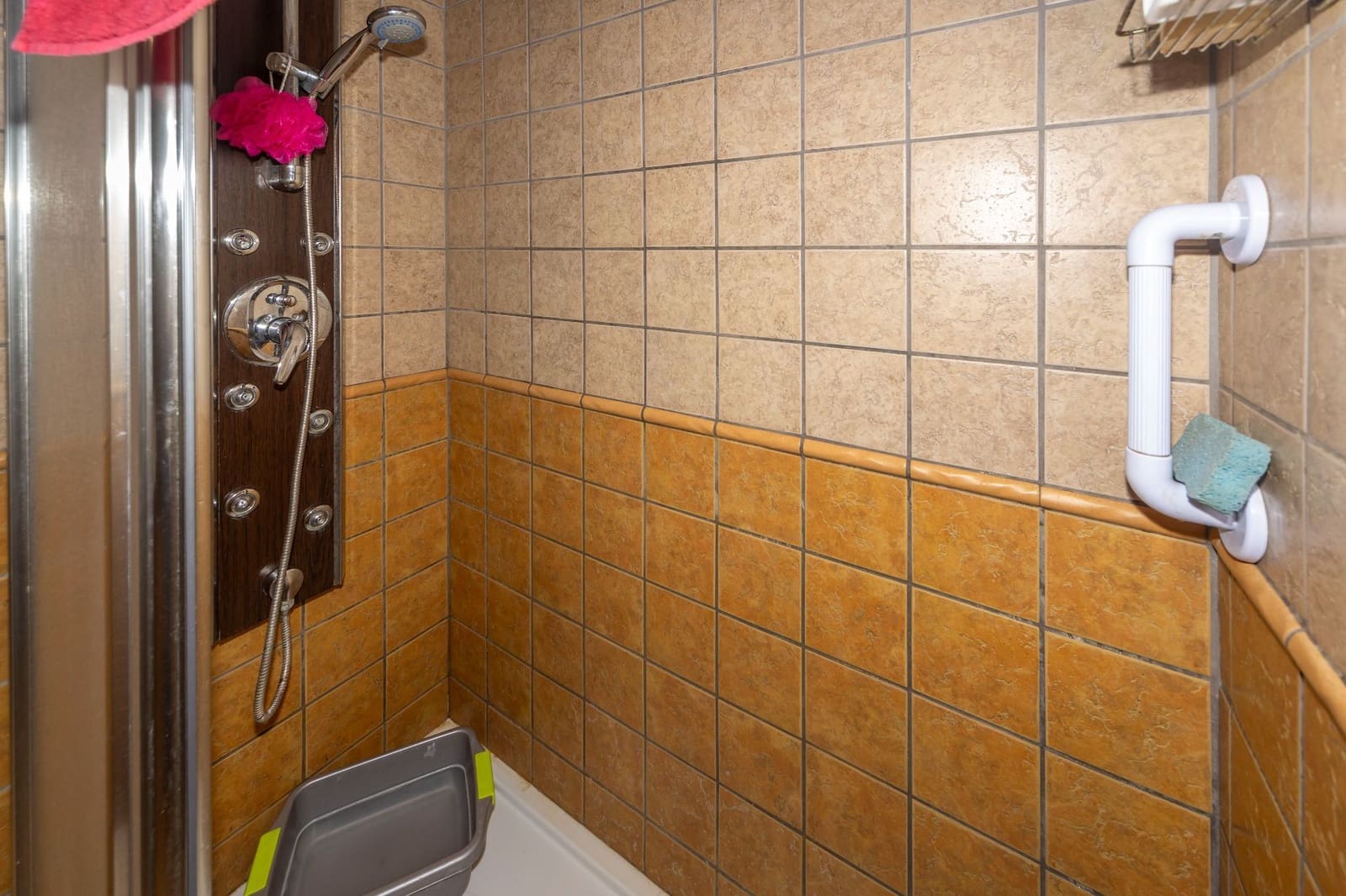 4 makuuhuone Huvila myytävänä paikassa Guadix mukana 
autotalli - 190 000 € (Ref: 9129136)