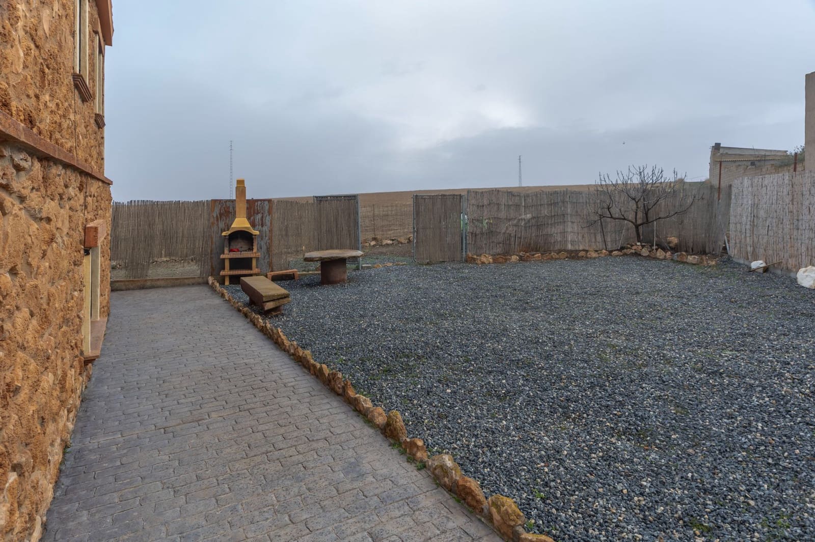 4 makuuhuone Huvila myytävänä paikassa Guadix mukana 
autotalli - 190 000 € (Ref: 9129136)