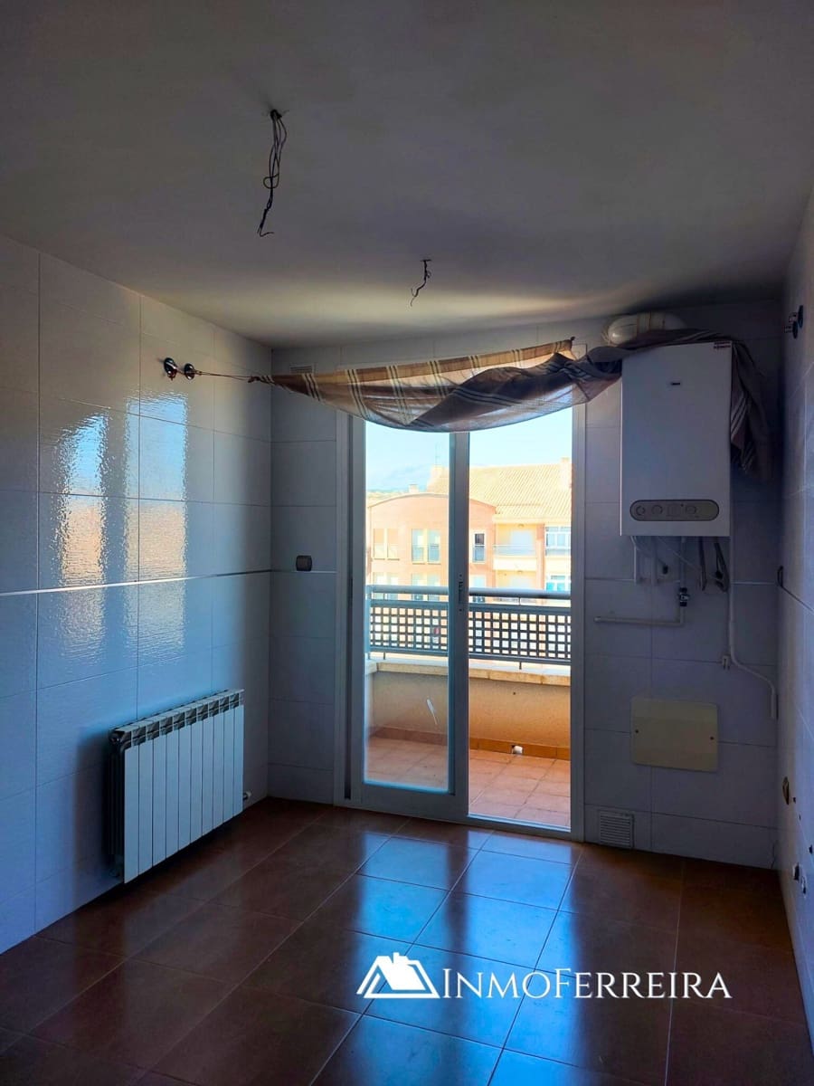 3 makuuhuone Asunto myytävänä paikassa Guadix - 150 000 € (Ref: 9251870)