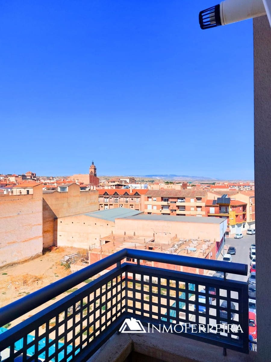 3 makuuhuone Asunto myytävänä paikassa Guadix - 150 000 € (Ref: 9251870)