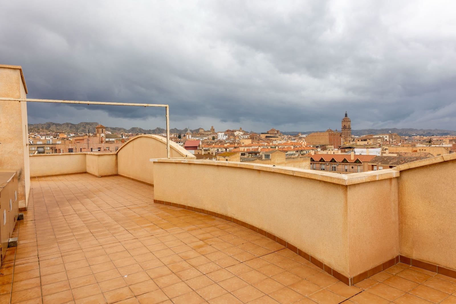 3 makuuhuone Asunto myytävänä paikassa Guadix - 150 000 € (Ref: 9251870)