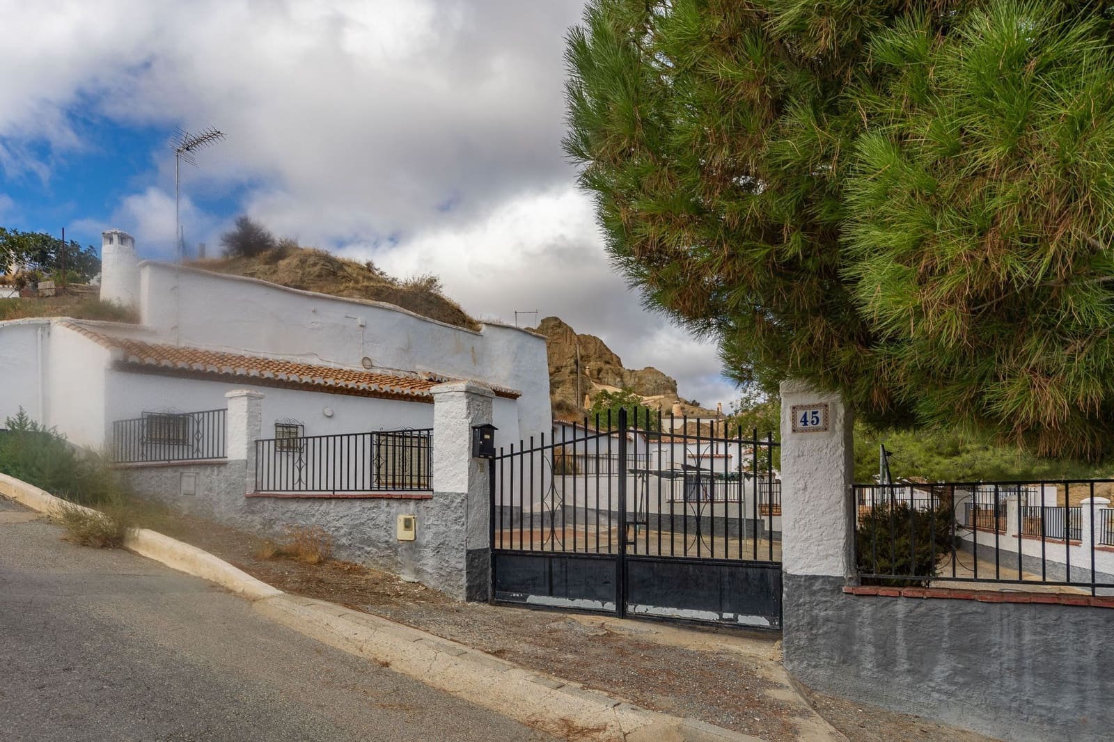 3 soverom Hus til salgs i Guadix - € 110 000 (Ref: 9310487)