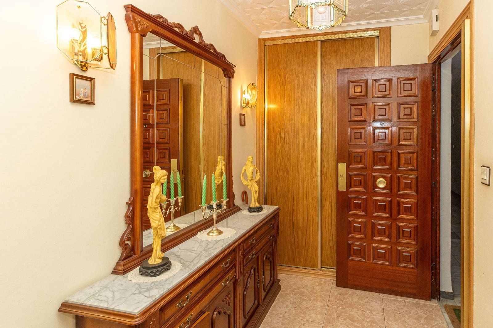 3 sypialnia Mieszkanie na sprzedaż w Guadix z garażem - 180 000 € (Ref: 9334395)