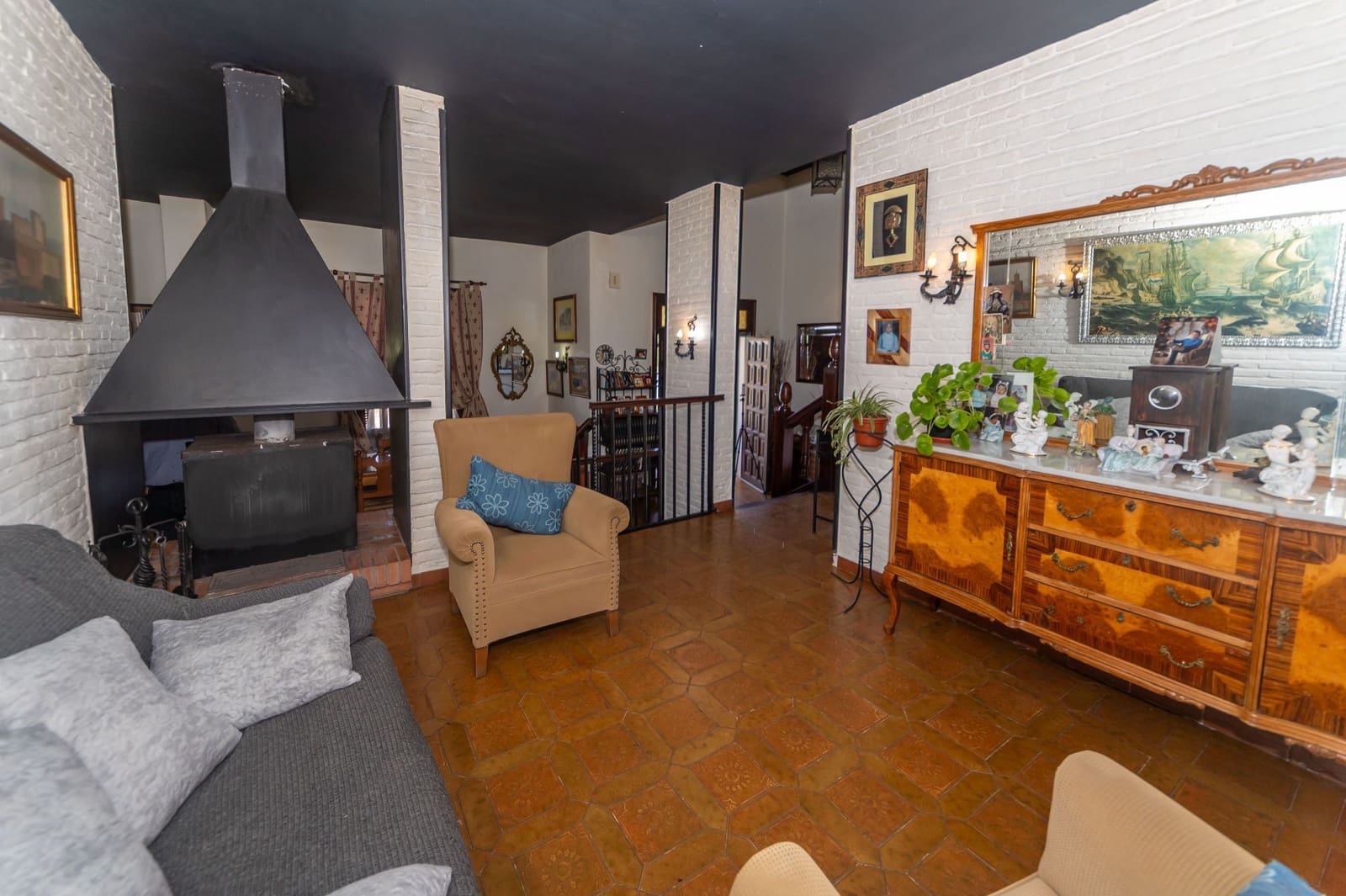 4 soveværelse Villa til salg i Guadix med swimmingpool - € 350.000 (Ref: 9340714)