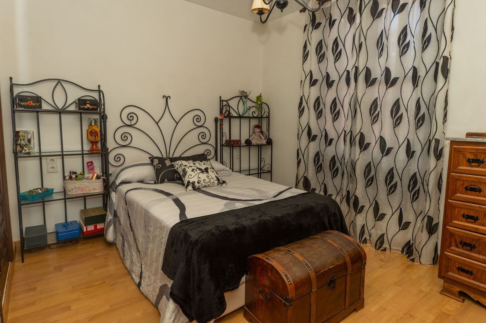 4 soveværelse Villa til salg i Guadix med swimmingpool - € 350.000 (Ref: 9340714)