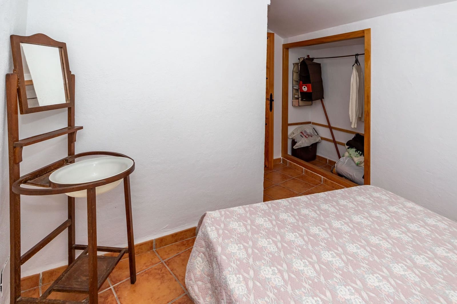 4 bedroom Townhouse for sale in Gorafe - € 115,000 (Ref: 9413631)