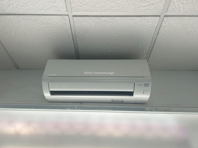 Commerciale da affittare in Guadix - 300 € (Rif: 9548889)