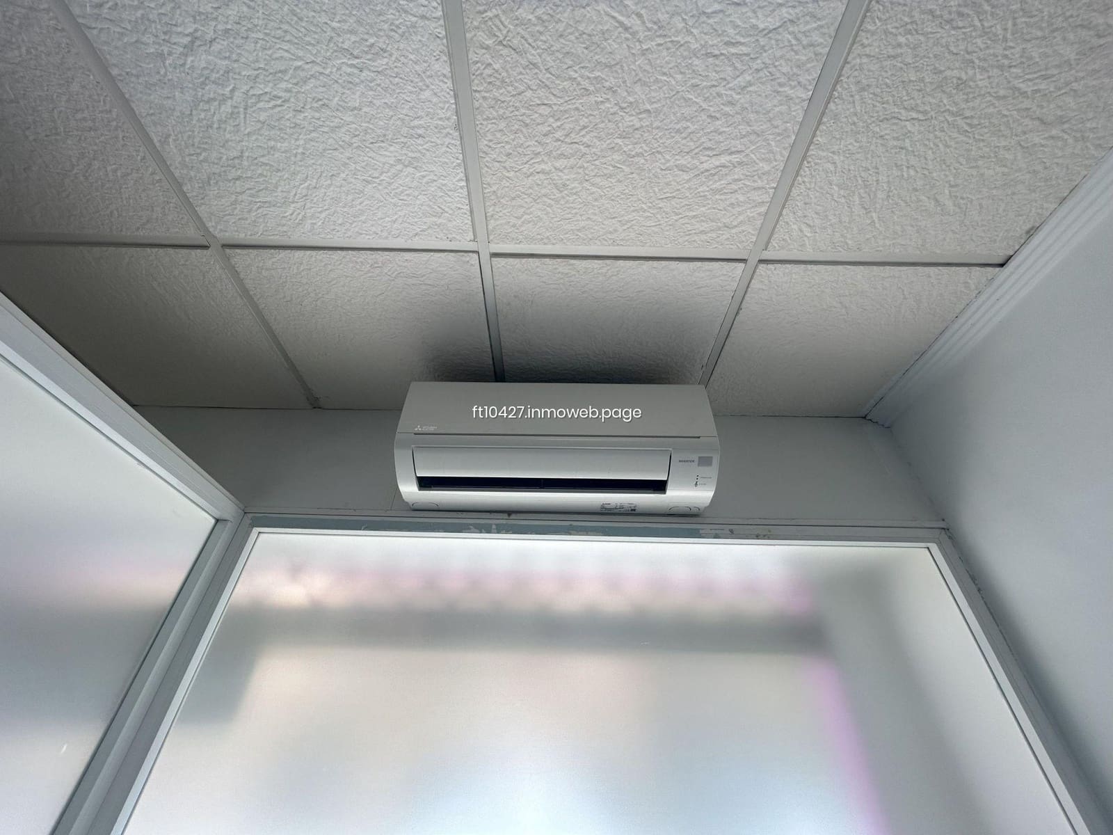 Commercial for rent in Guadix - € 300 (Ref: 9548889)