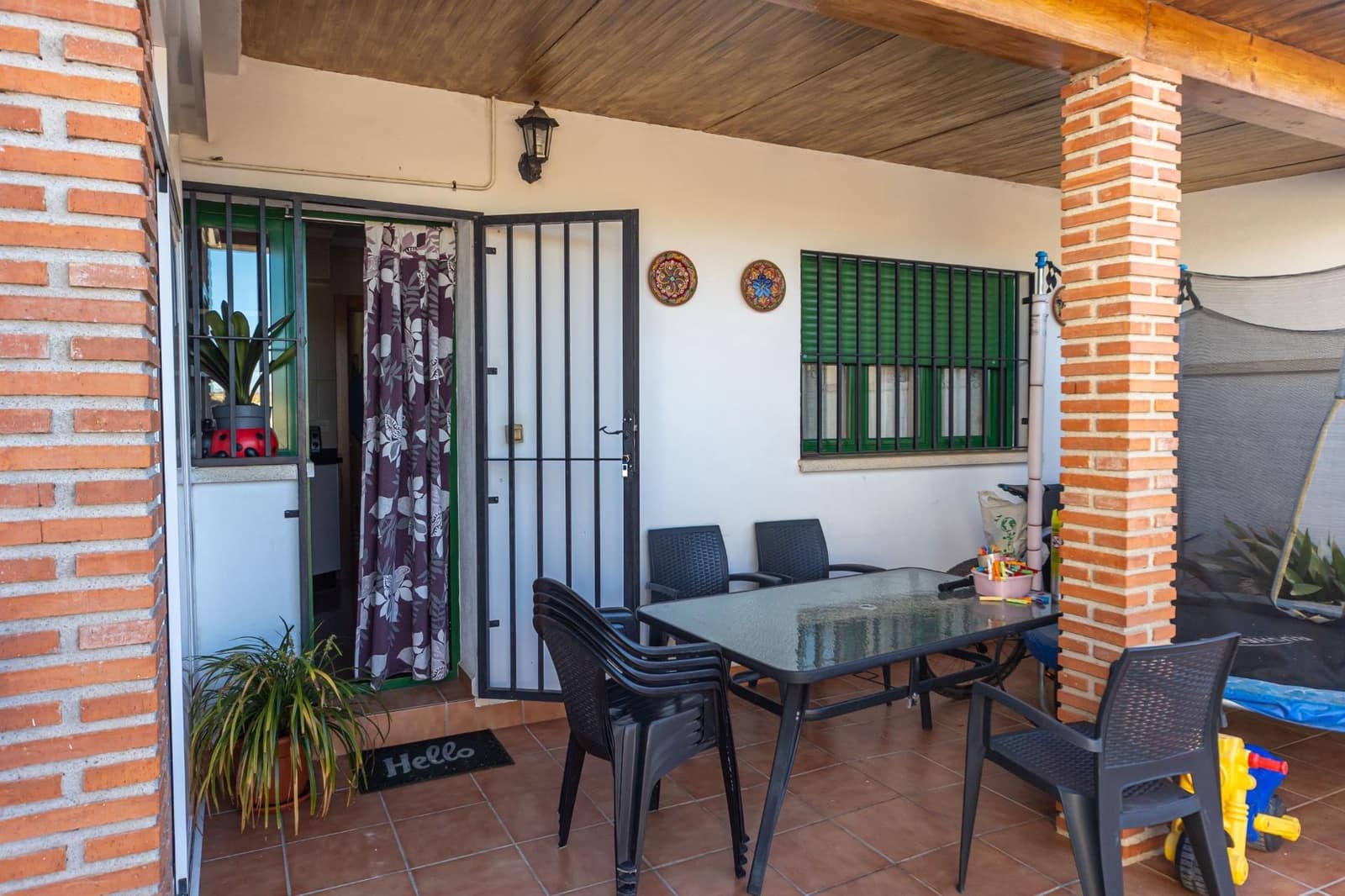 Adosado de 4 habitaciones en Guadix en venta con garaje - 220.500 € (Ref: 9582989)