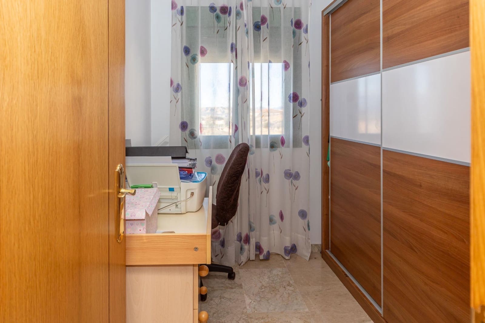 Adosado de 4 habitaciones en Guadix en venta con garaje - 220.500 € (Ref: 9582989)