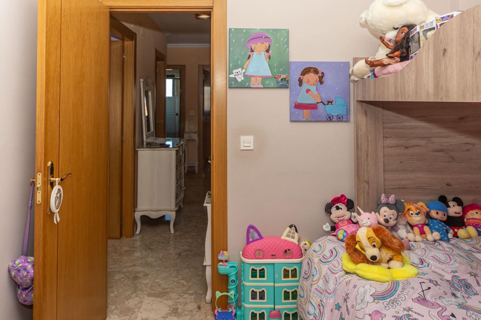 Adosado de 4 habitaciones en Guadix en venta con garaje - 220.500 € (Ref: 9582989)