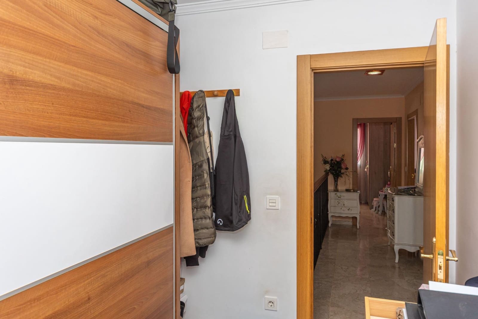 Adosado de 4 habitaciones en Guadix en venta con garaje - 220.500 € (Ref: 9582989)