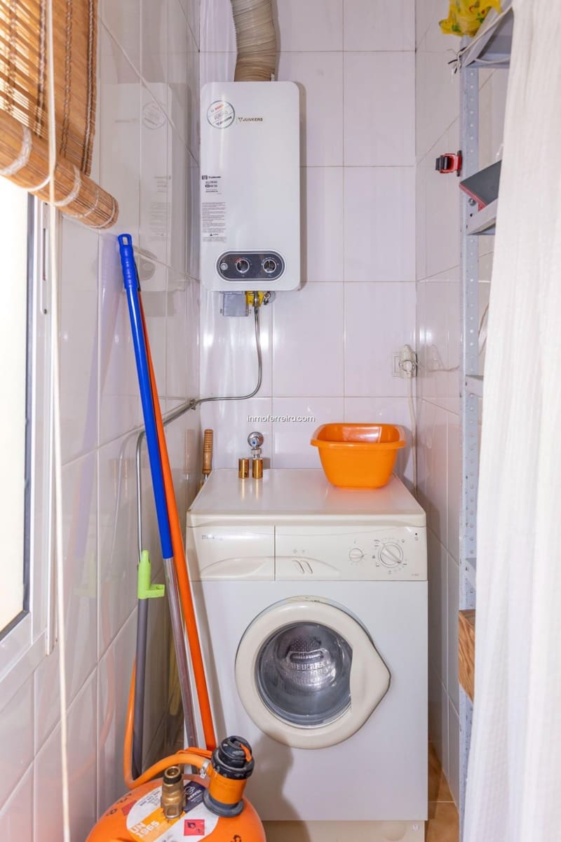 4 bedroom Flat for sale in Guadix - € 110,000 (Ref: 9582990)