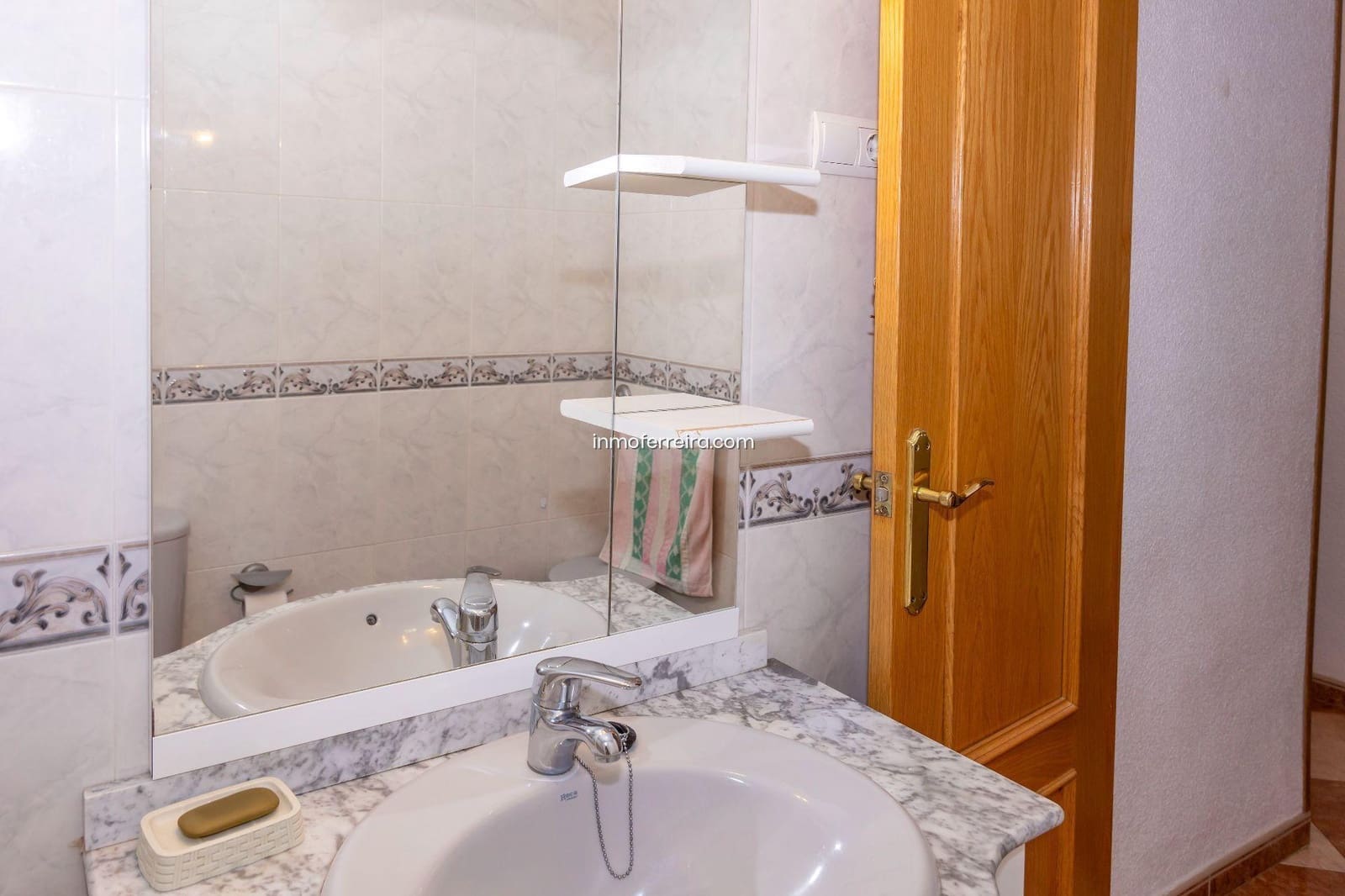 4 bedroom Flat for sale in Guadix - € 110,000 (Ref: 9582990)