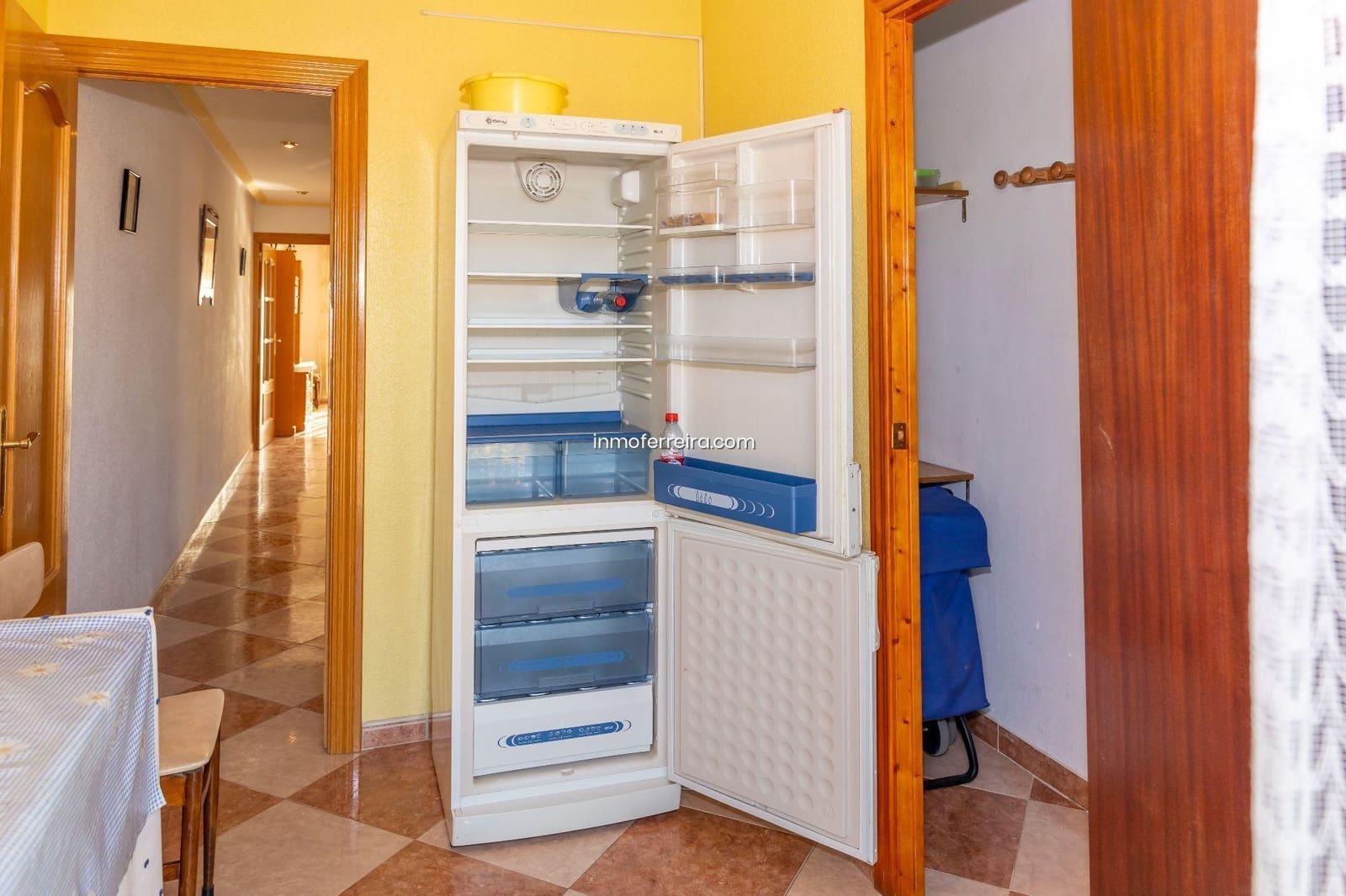 4 bedroom Flat for sale in Guadix - € 110,000 (Ref: 9582990)