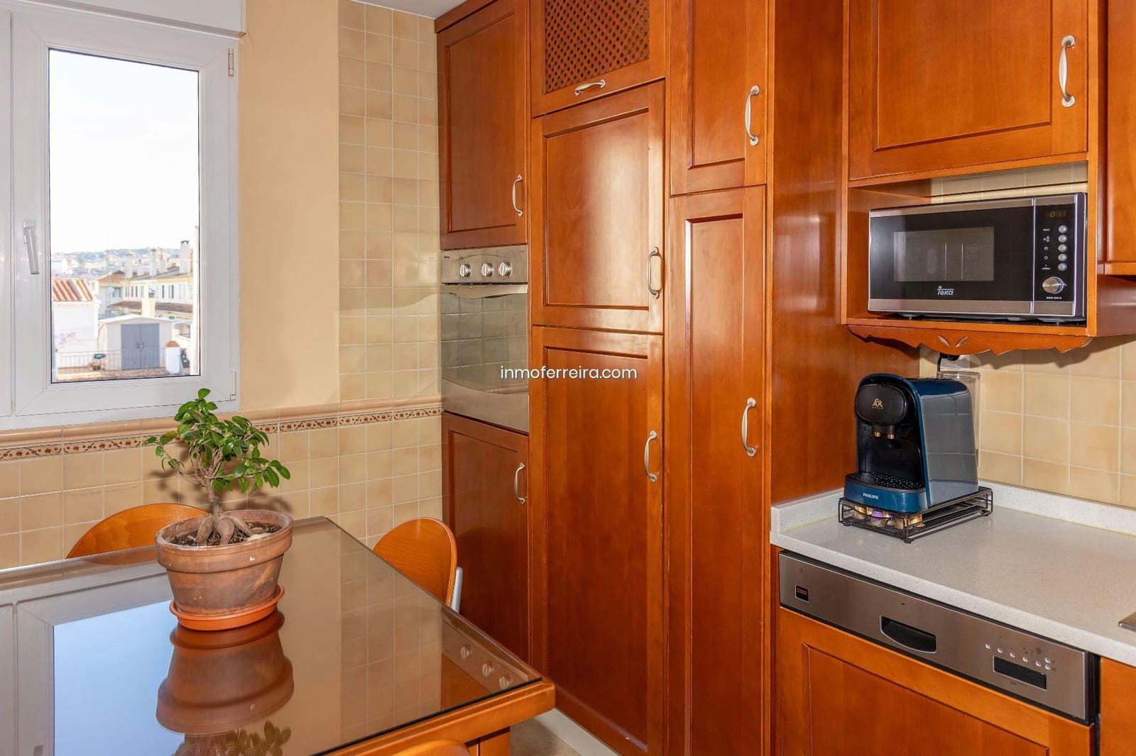 Adosado de 4 habitaciones en Guadix en venta con garaje - 240.000 € (Ref: 9582991)