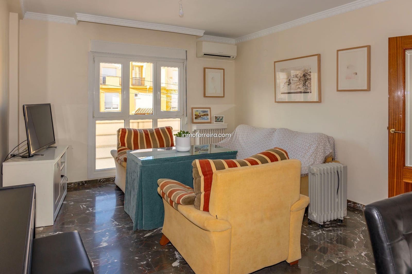 Adosado de 4 habitaciones en Guadix en venta con garaje - 240.000 € (Ref: 9582991)