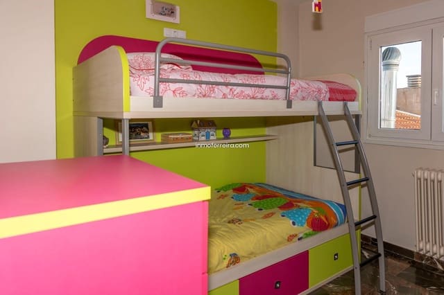 4 camera da letto Villetta a Schiera in vendita in Guadix con garage - 240.000 € (Rif: 9582991)