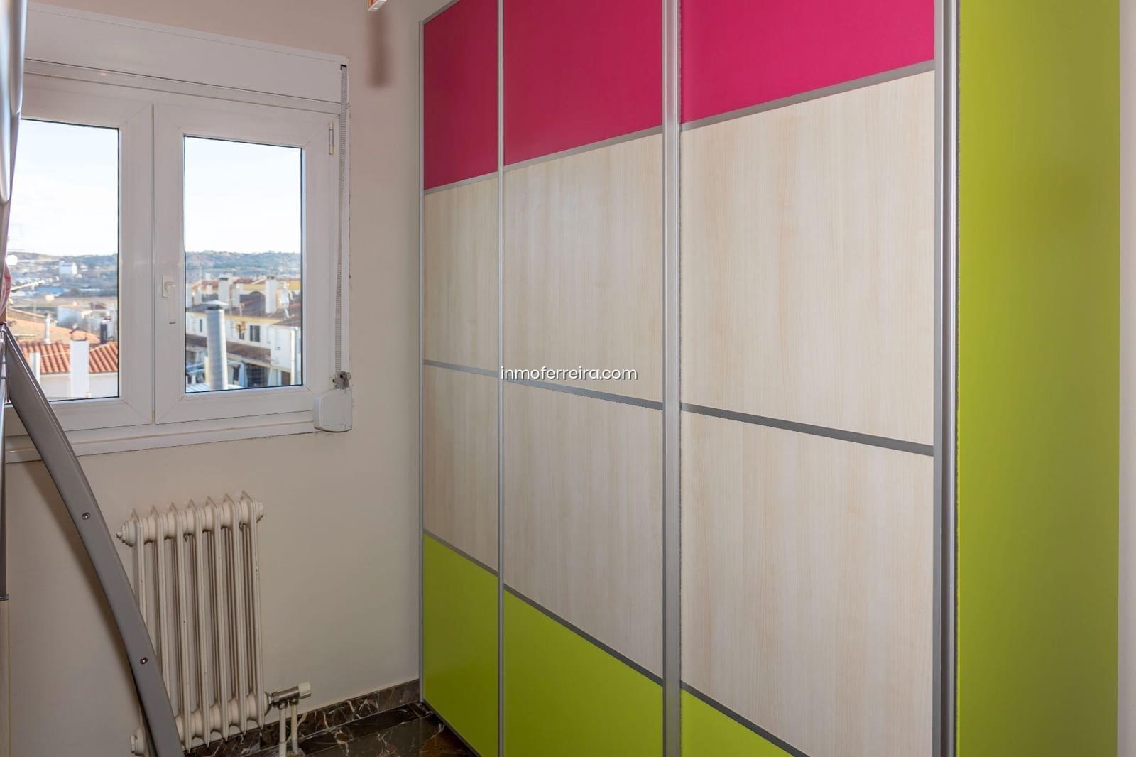 Adosado de 4 habitaciones en Guadix en venta con garaje - 240.000 € (Ref: 9582991)