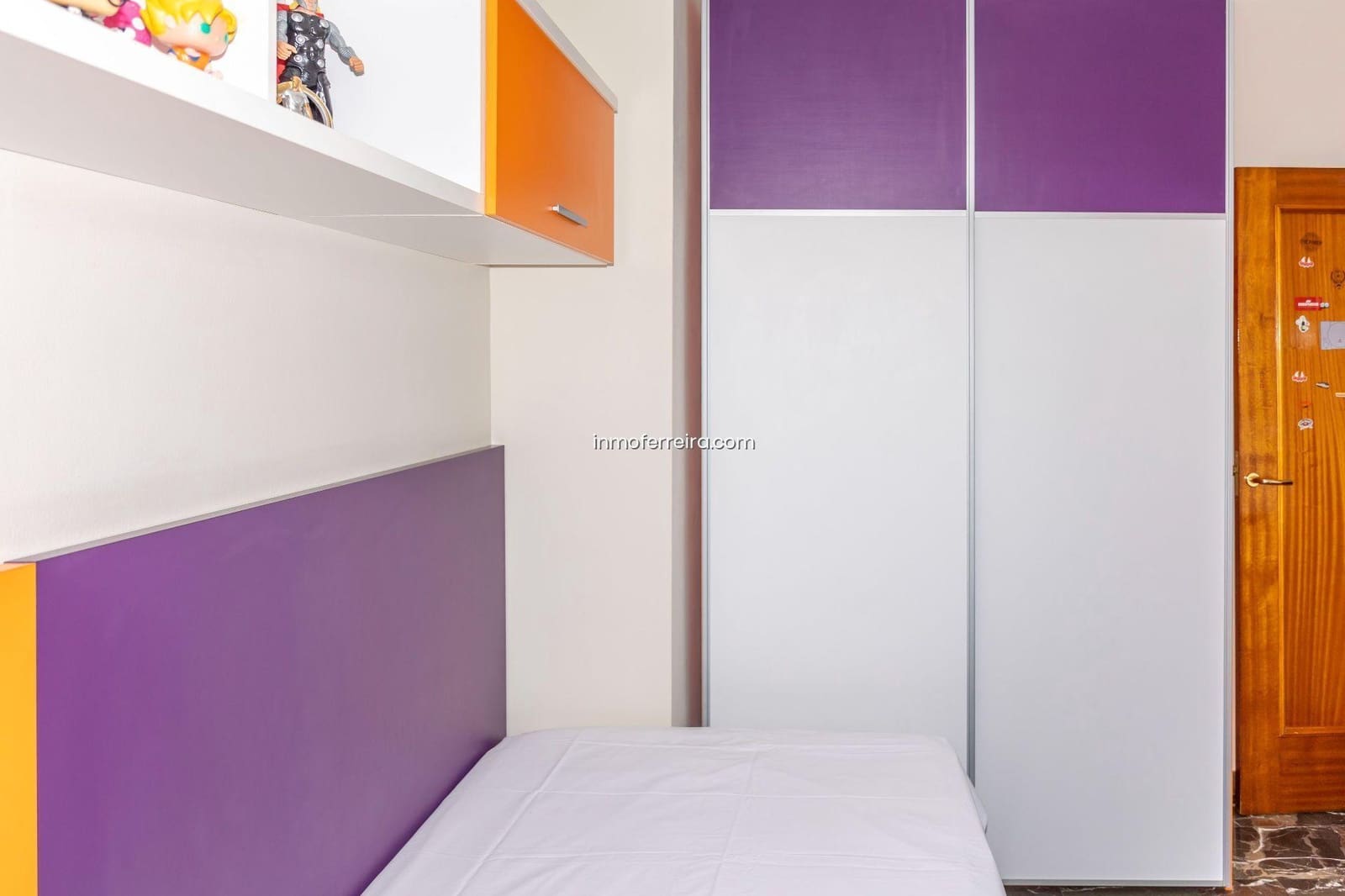 Adosado de 4 habitaciones en Guadix en venta con garaje - 240.000 € (Ref: 9582991)