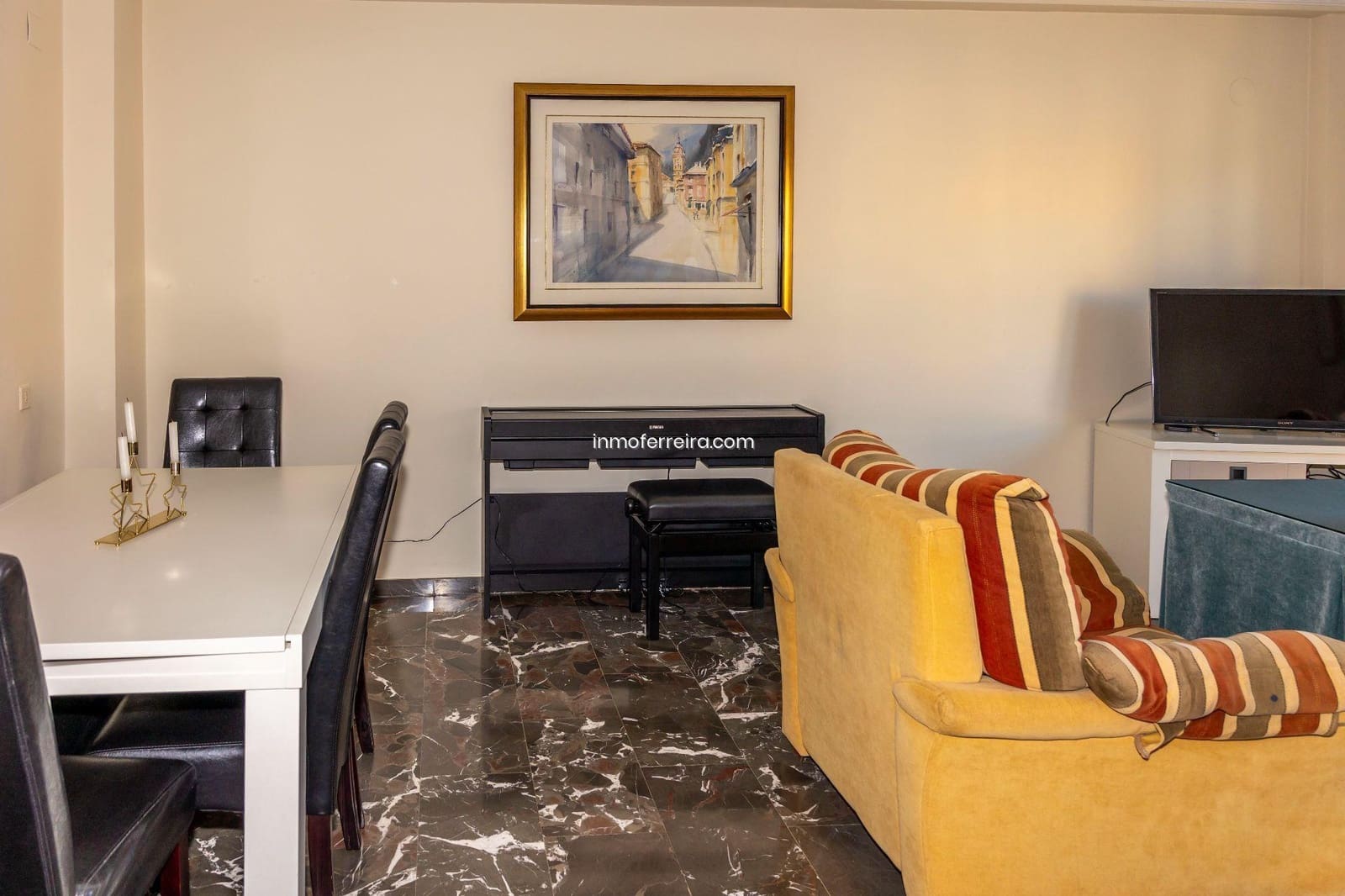 Adosado de 4 habitaciones en Guadix en venta con garaje - 240.000 € (Ref: 9582991)