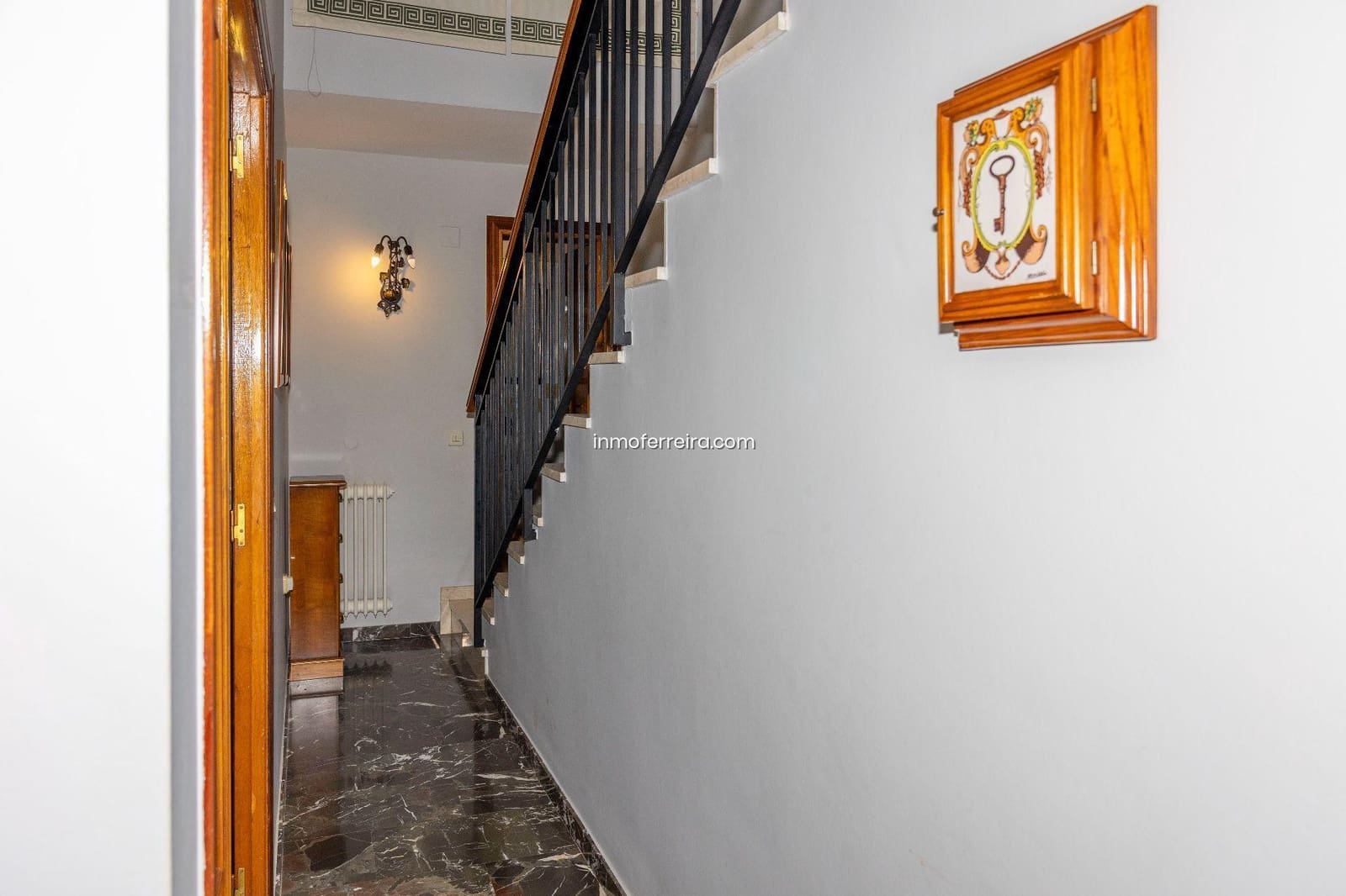 Adosado de 4 habitaciones en Guadix en venta con garaje - 240.000 € (Ref: 9582991)