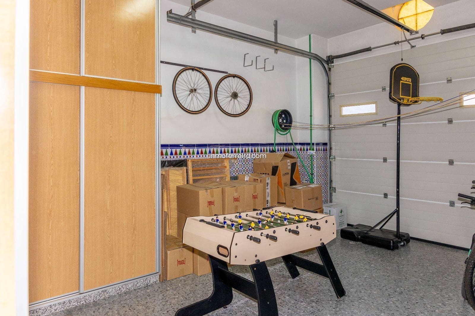 Adosado de 4 habitaciones en Guadix en venta con garaje - 240.000 € (Ref: 9582991)