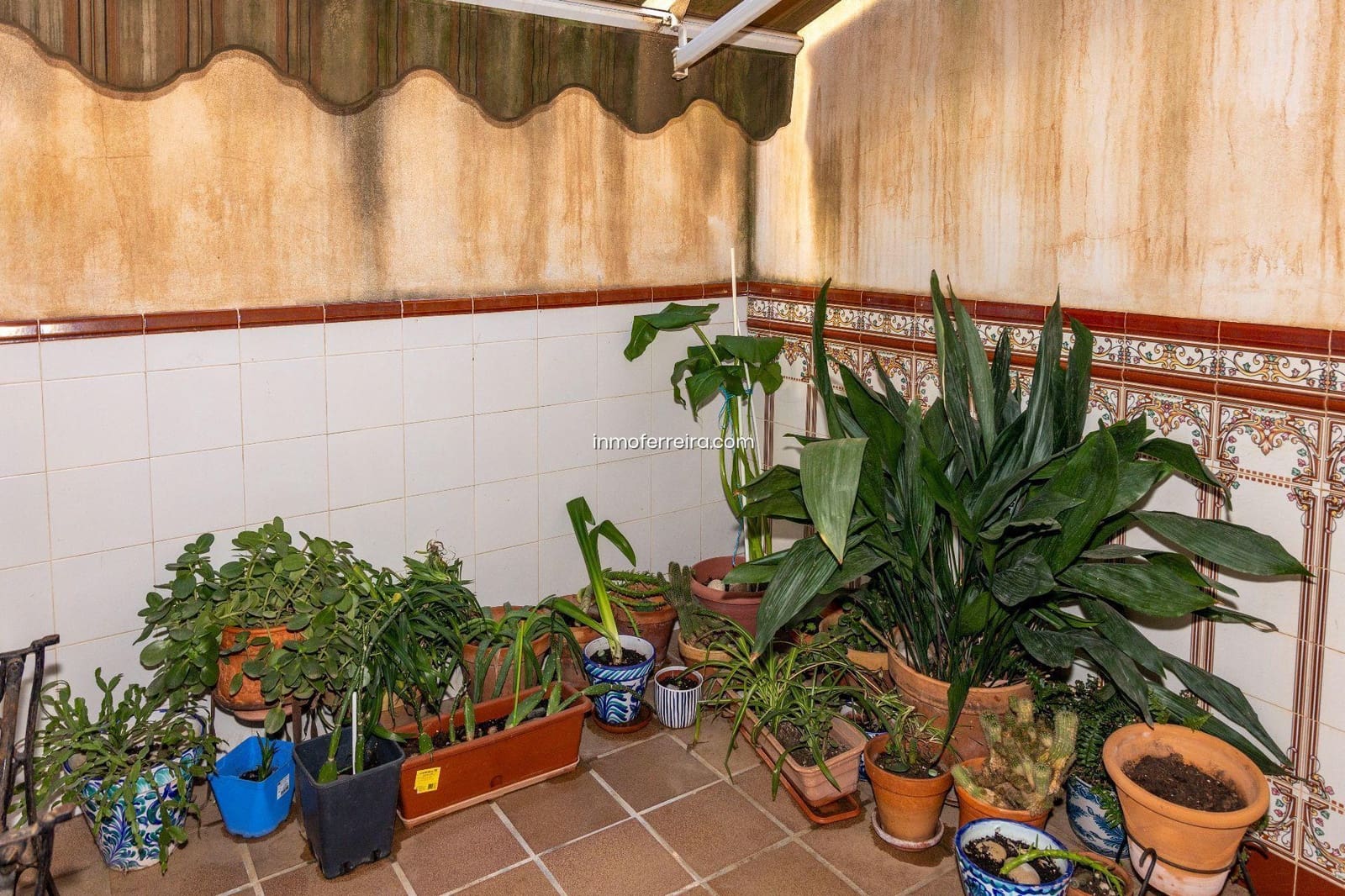 Adosado de 4 habitaciones en Guadix en venta con garaje - 240.000 € (Ref: 9582991)