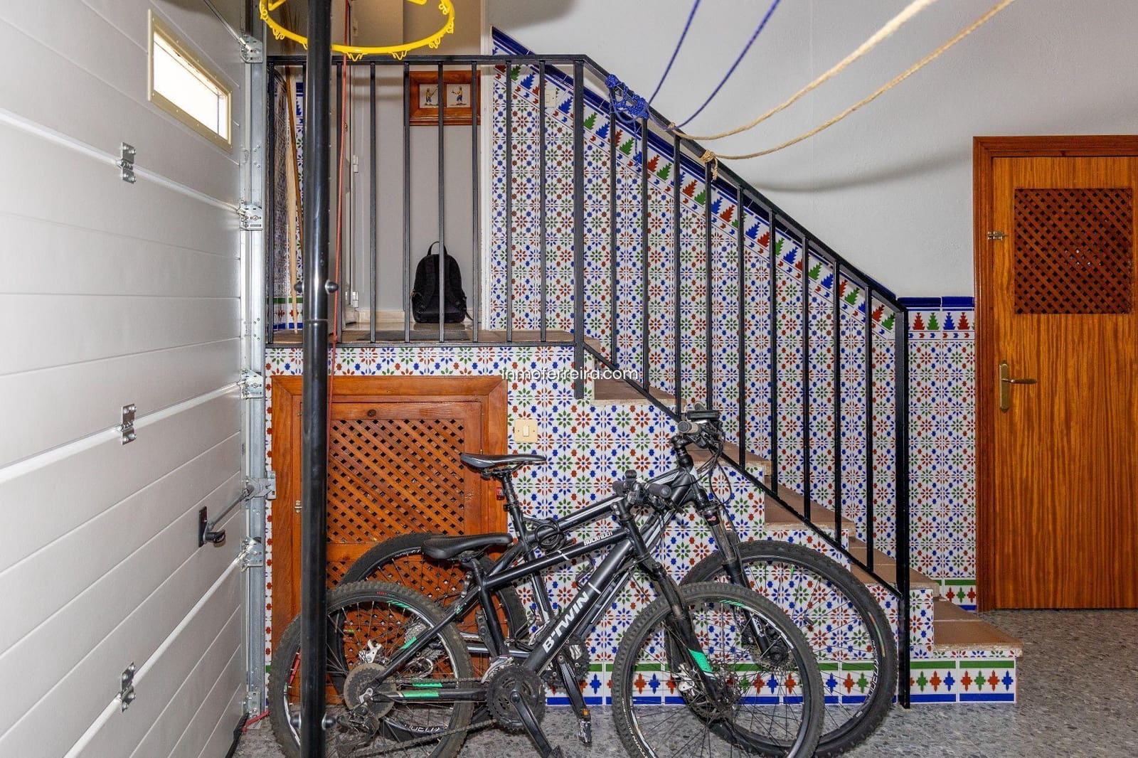 Adosado de 4 habitaciones en Guadix en venta con garaje - 240.000 € (Ref: 9582991)